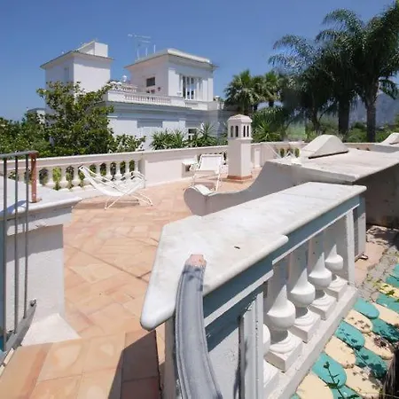 Sleeps 4 Pool Air Con Wifi Sant'Agnello